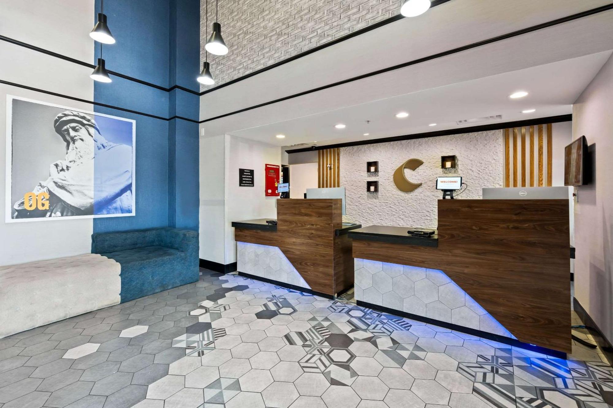 Comfort Suites Newport News Airport Exterior foto