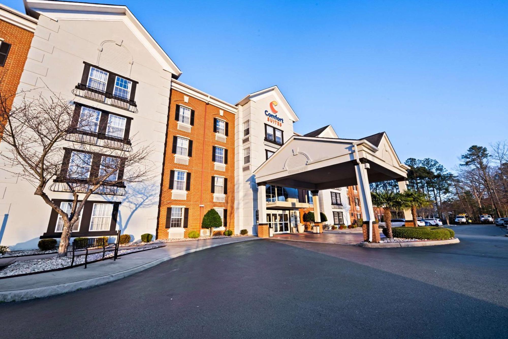 Comfort Suites Newport News Airport Exterior foto
